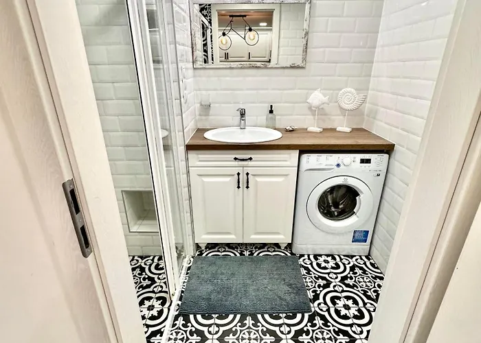 Moments - Ruby Garden * Balatonszárszó